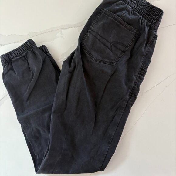 American Eagle Cargo Joggers - Picture 2 of 2